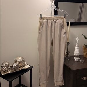 Women’s Beige Pants